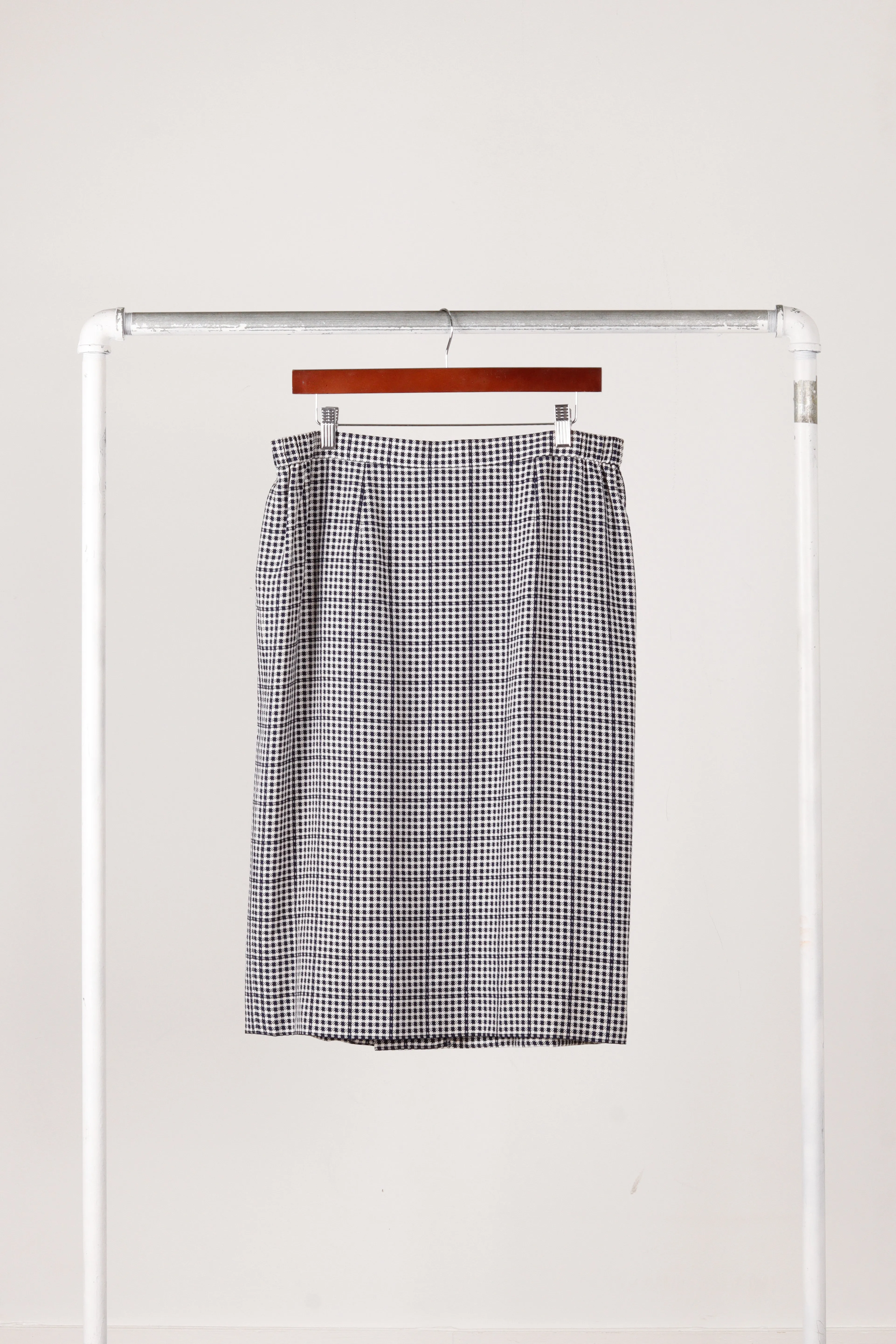 90's Givenchy Glamour 'Houndstooth' Pencil Skirt