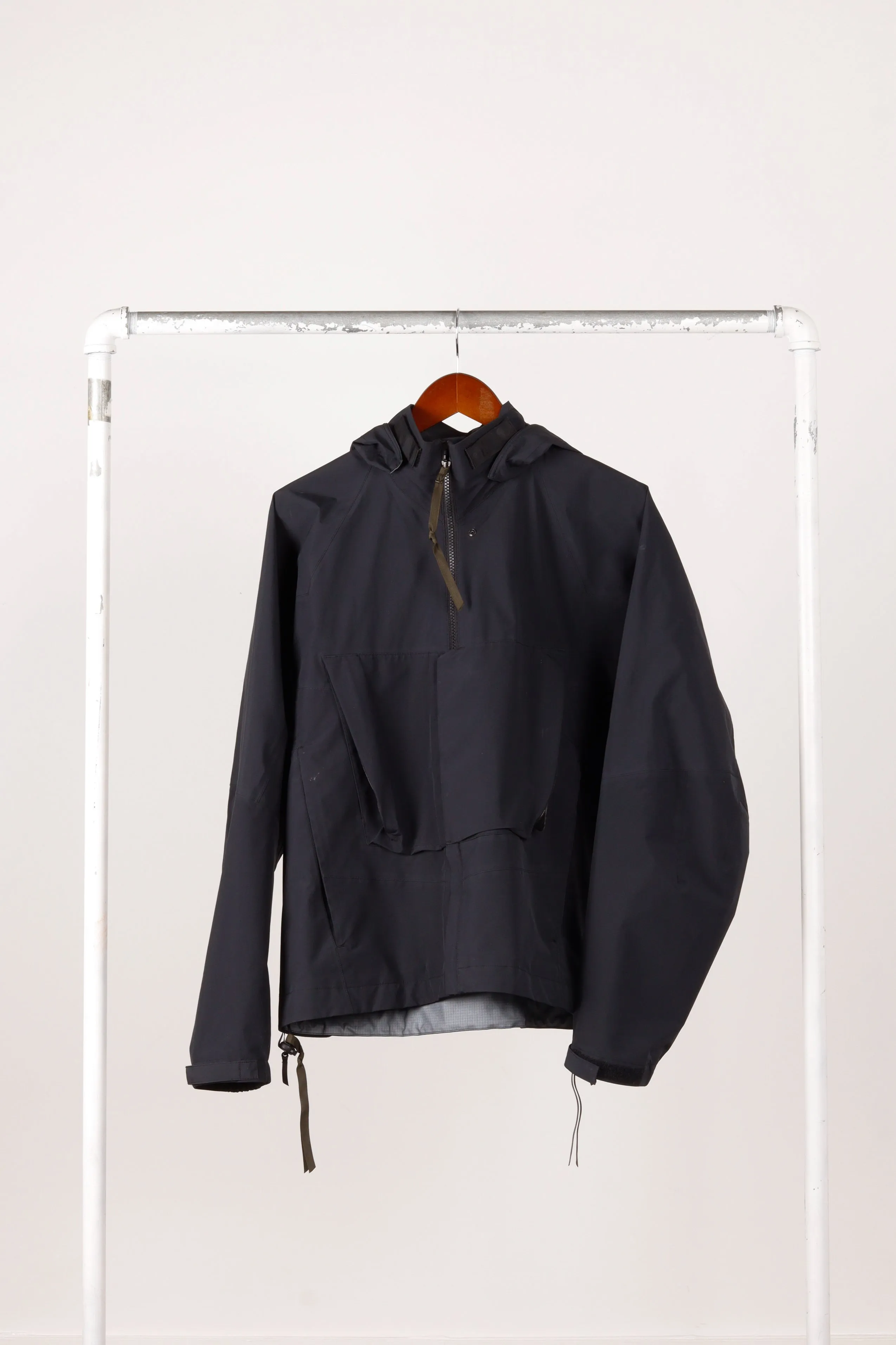 Acronym SS22 'J96-GT GORETEX Pro Hardshell' Jacket Black (2022)