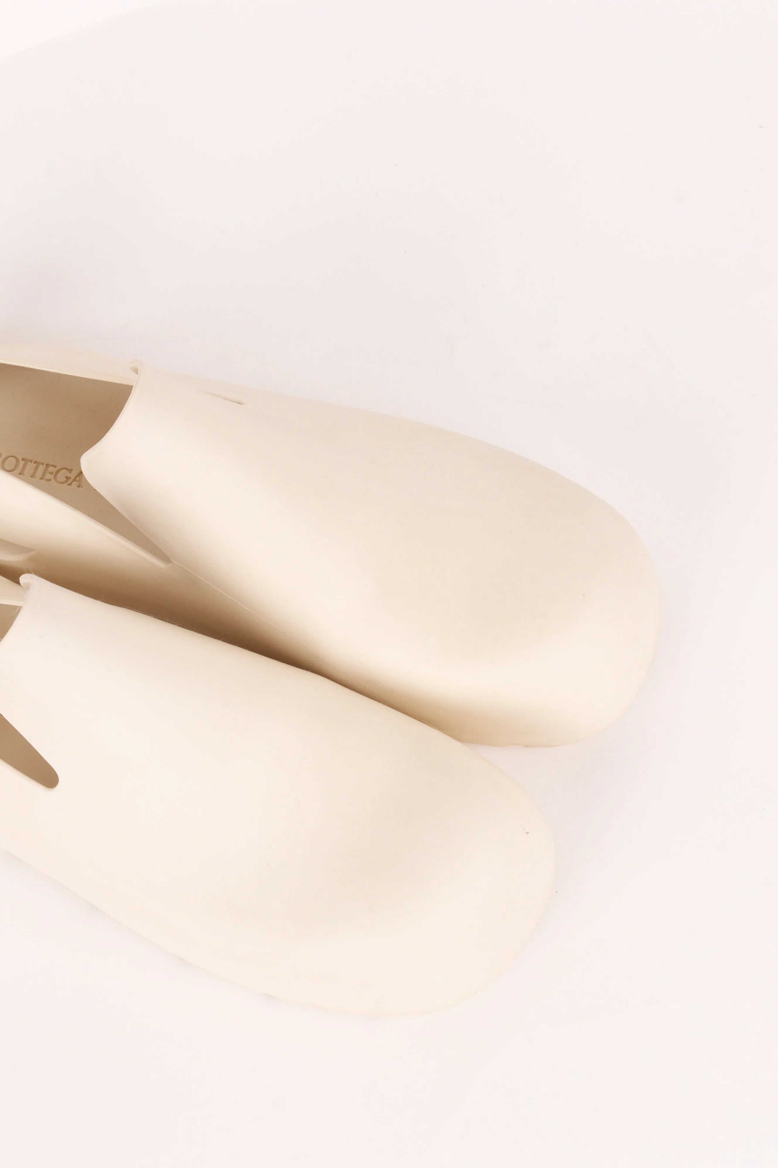 Bottega Veneta SS21 'Slingback Puddle' Loafers Sea Salt Beige (2021)