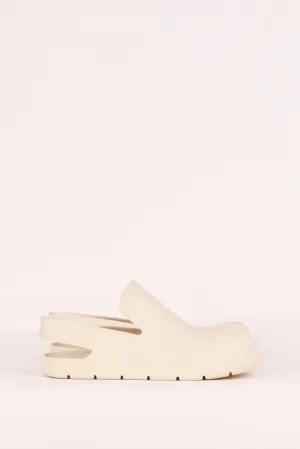 Bottega Veneta SS21 'Slingback Puddle' Loafers Sea Salt Beige (2021)