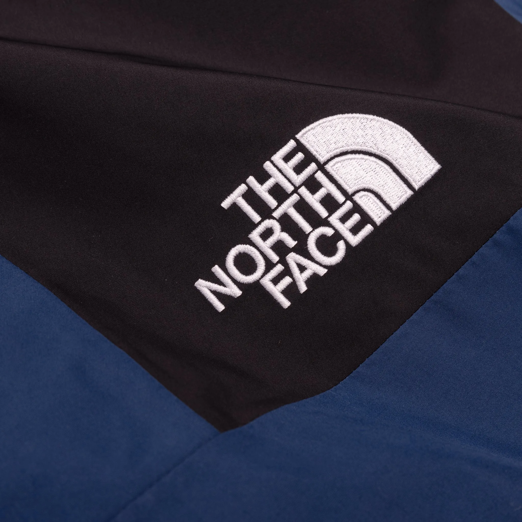 GORE-TEX MOUNTAIN JACKET