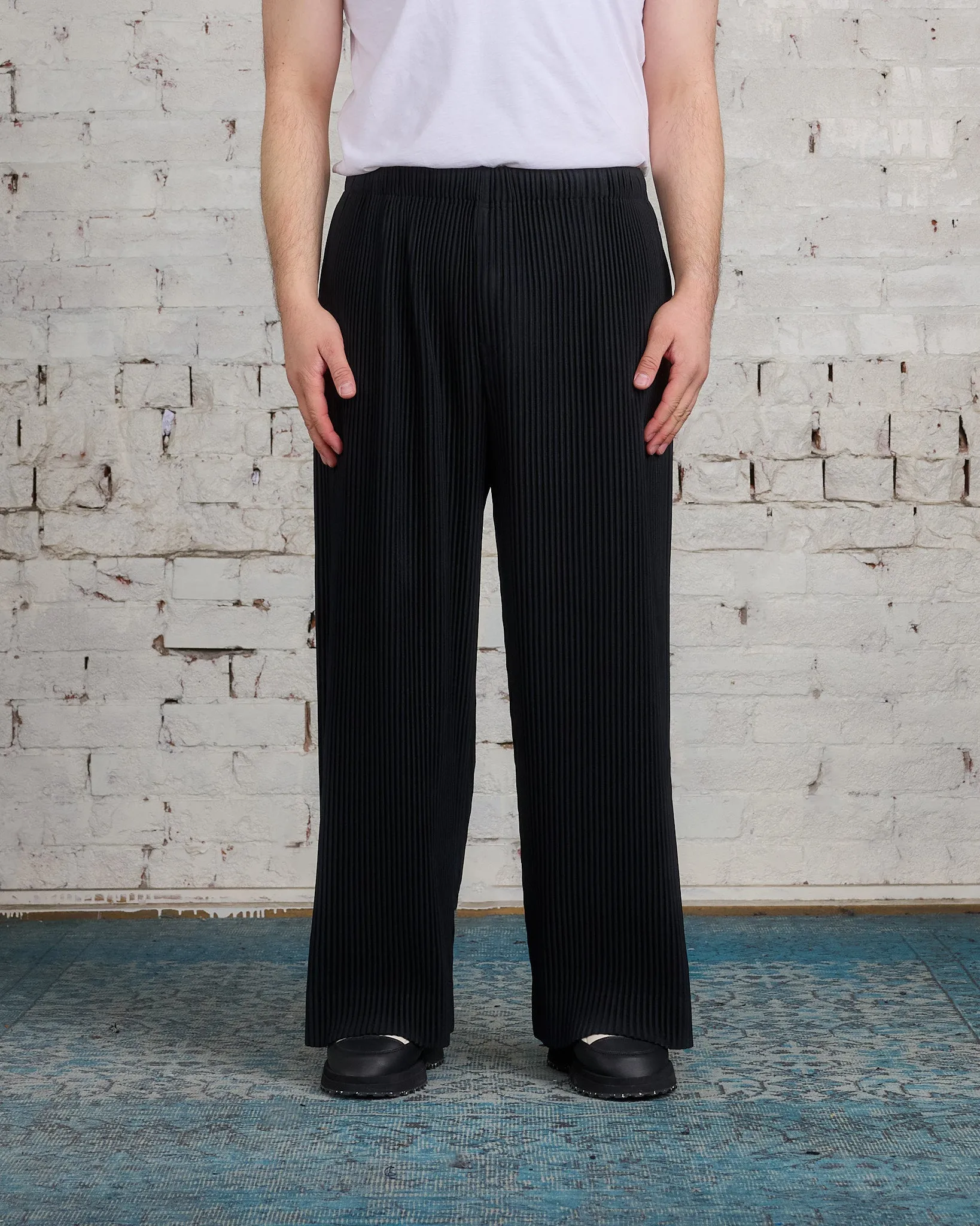HOMME PLISS ISSEY MIYAKE Pleats September Straight Pant Black