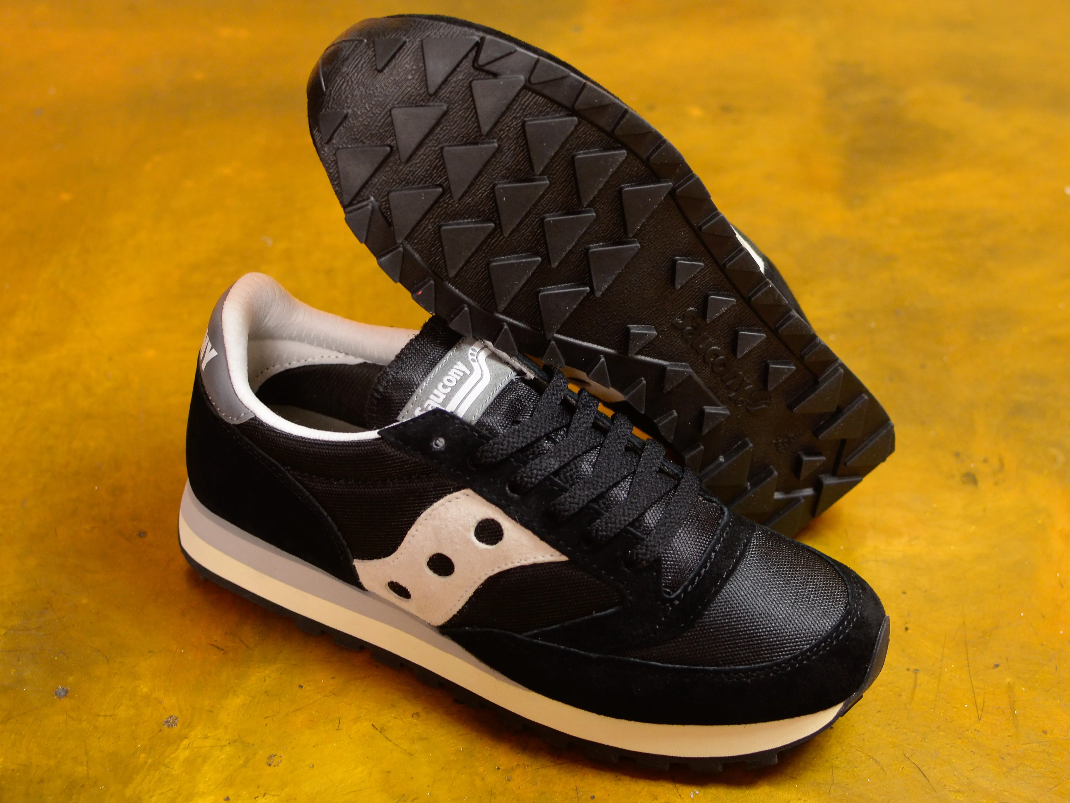 Jazz 81 - Black / Grey