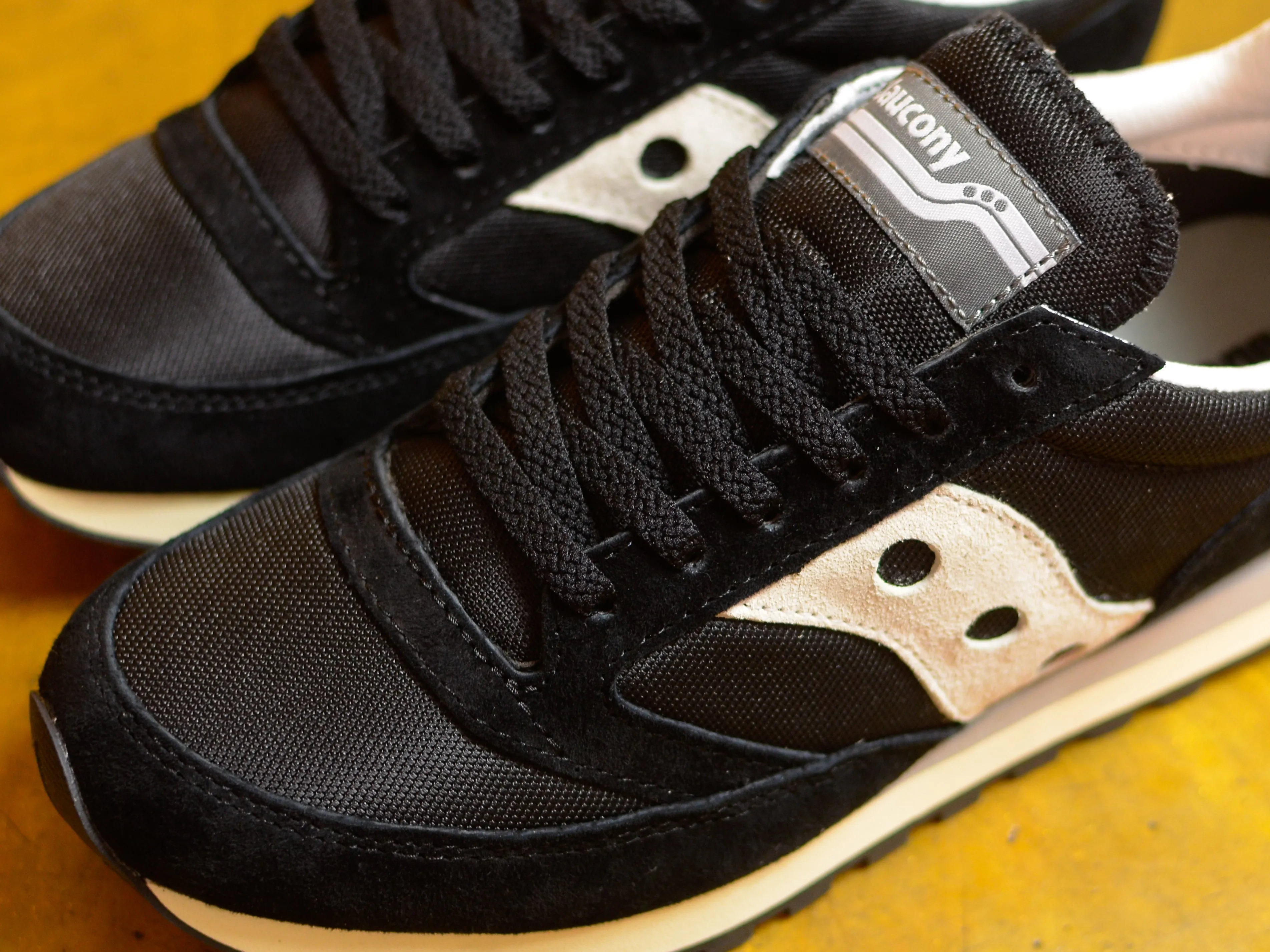 Jazz 81 - Black / Grey