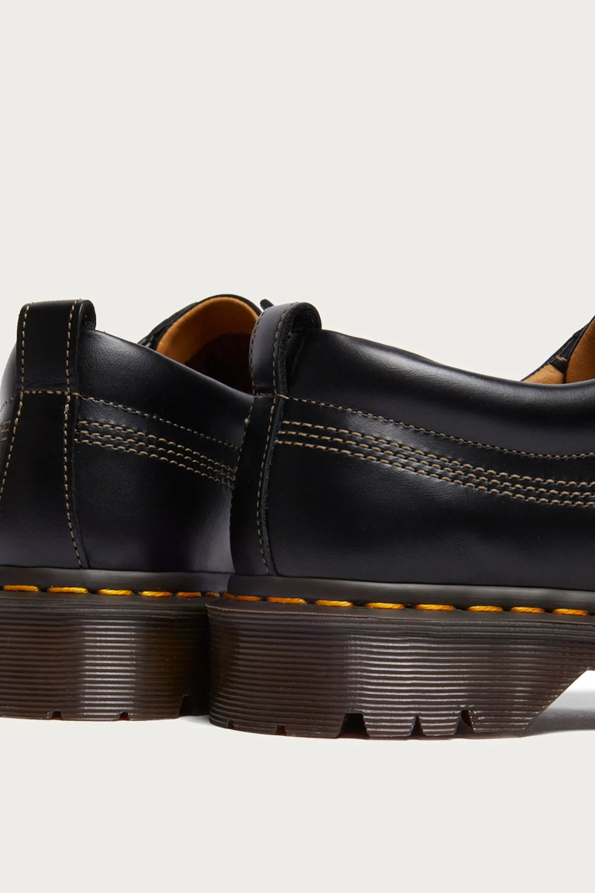 Lowell - Analine Black