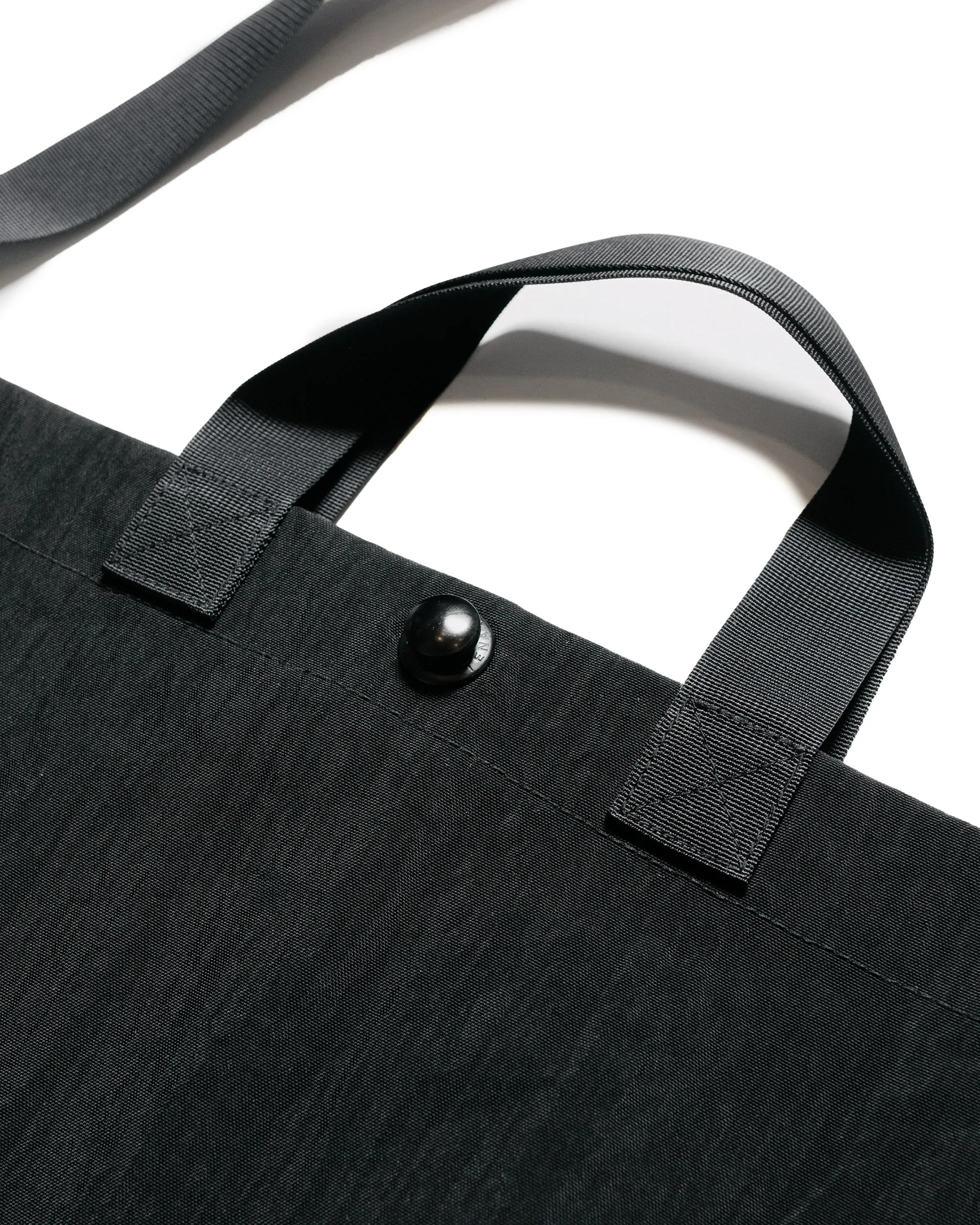 MAN-TLE R0 Bag-1 Black Nylon